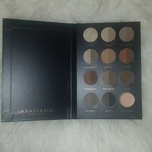 Brow Pro Palette